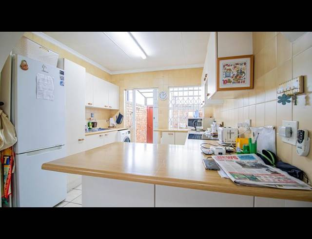 2 BEDROOM SIMPLEX FOR SALE IN EDENVALE CENTRAL